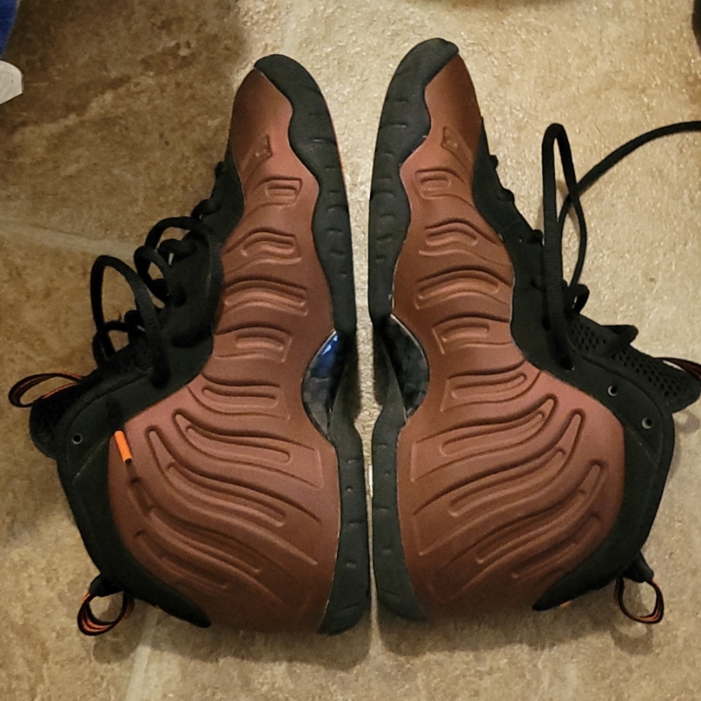 Nike foams